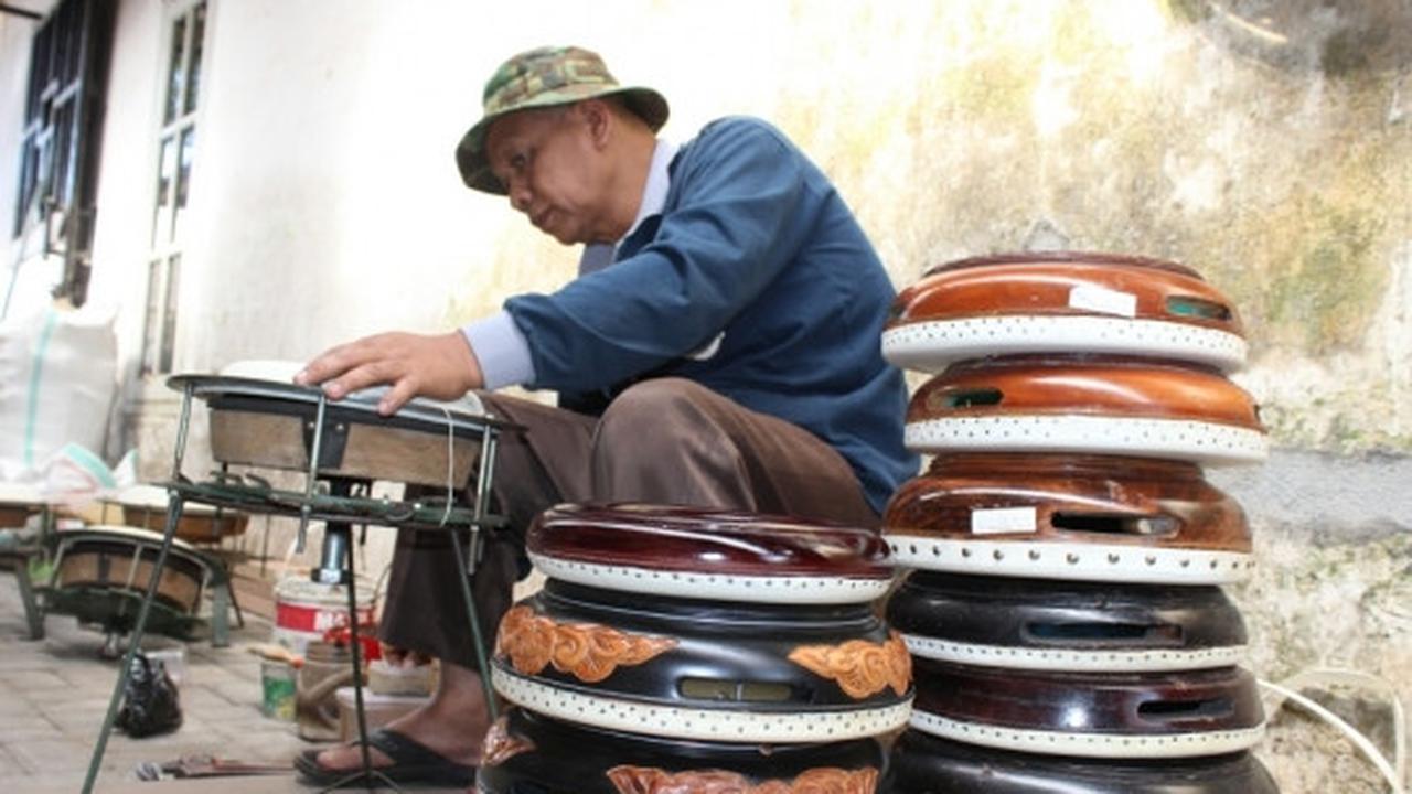 Mengintip pembuatan beduk seharga Rp 20 juta di Malang