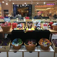 Havaianas rilis koleksi spesial dalam rangka merayakan anniversary Mickey Mouse ke 90. (Foto: Havaianas Indonesia)