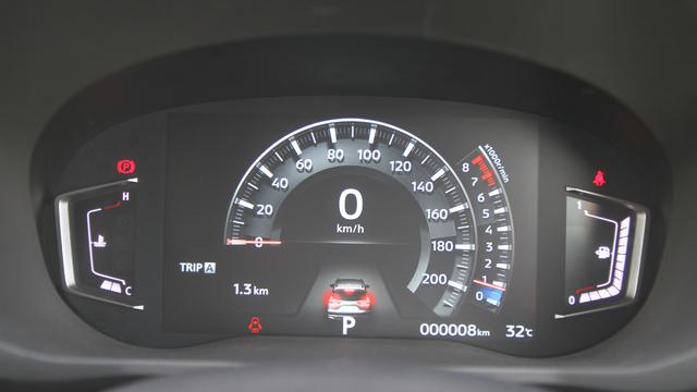 Intrumen panel New Mitsubishi Xpander Cross