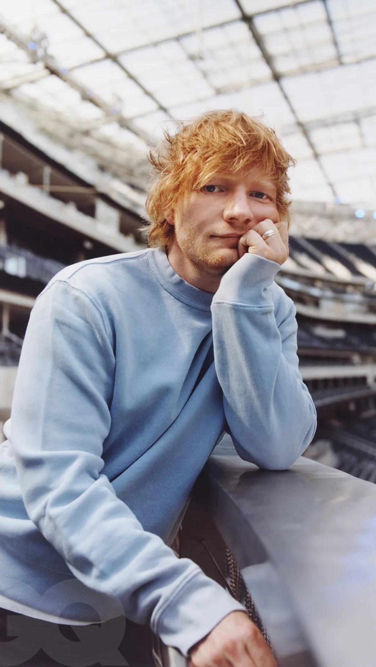"Pesan tiket sebelum kehabisan! Ini adalah kesempatan langka untuk menyaksikan penampilan Ed Sheeran secara langsung," kata sumber terpercaya.