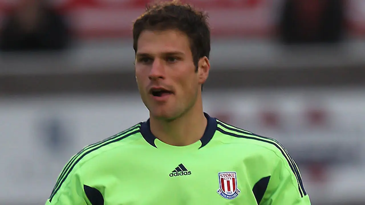asmir-begovic2-131126b.jpg