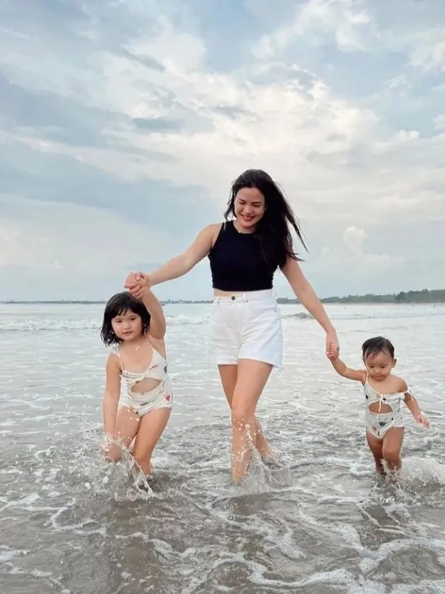 7 Potret Liburan Alice Norin Bersama Buah Hati, Isyaratkan Pindah Ke Bali
