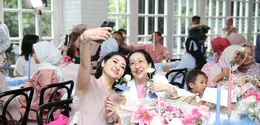 SuperMom Awards didedikasikan untuk seluruh ibu di Indonesia, sebuah bentuk apresiasi bahwa setiap ibu layak mendapat ruang untuk dilihat, dihargai, dan dirayakan.  [FOTO:FIMELA/ADRIAN].