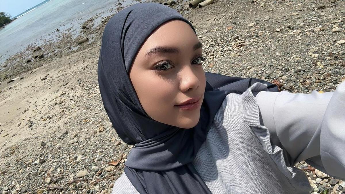 Kenakan Hijab di 'SANTRI PILIHAN BUNDA', Naura Ayu Banjir Pujian dari Warganet