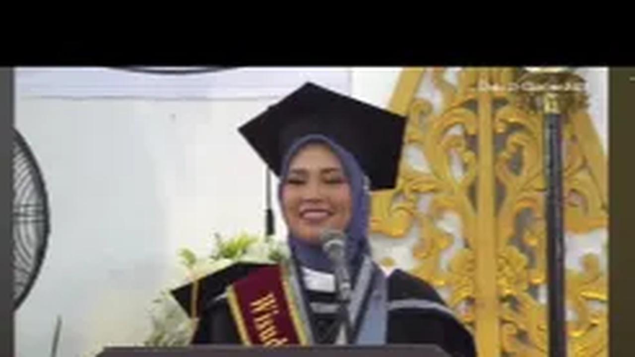 Siapa sangka, seseorang tersebut adalah salah satu dosen di Program Studi PJKR. Dosen ini bernama Feri Weldani.<br>