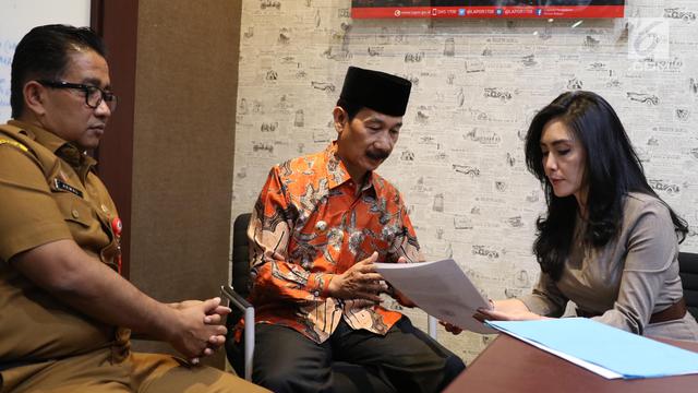 Temui Menpan RB, Bupati Solok Selatan Serahkan Berkas CPNS Dokter Romi