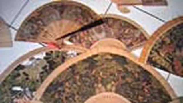 Kipas Lukis Tangan Khas Bali