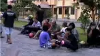 Bentrok antara anggota sebuah ormas dengan warga penghuni rusunawa, hingga pengurus Partai Hanura membakar seragam partainya.
