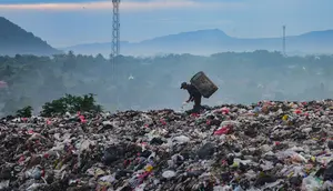 Danantara Tetapkan 8 Mitra Proyek Sampah Jadi Listrik di 20 Daerah