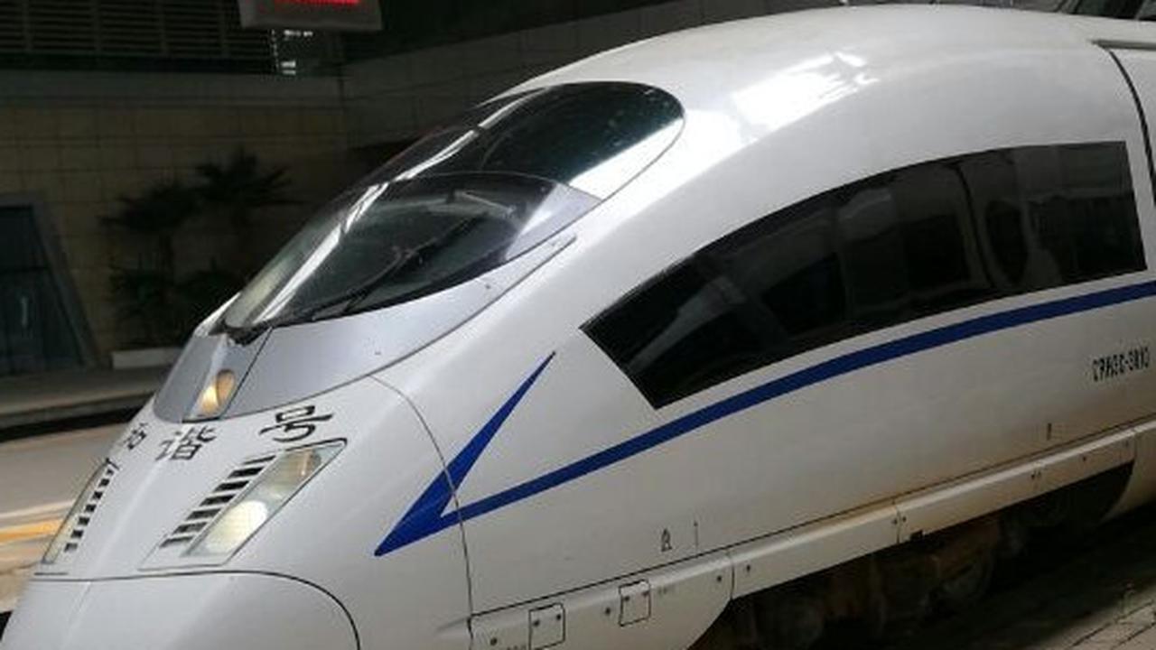 Begini Nasib Kereta Semi Cepat Jakarta-Surabaya Usai Dihapus dari Proyek Strategis Nasional