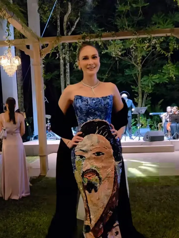 Pesona Memukau Luna Maya di Resepsi Pernikahan Kedua, Kenakan Gaun Berhias Lukisan Sang Ayah