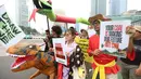 Aksi yang dilakukan gerakan Draw the Line ini mendesak Presiden Prabowo Subianto menegaskan komitmen iklim dan demokrasi. (Kapanlagi.com/ Budy Santoso)
