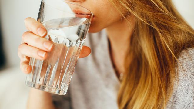 Minum Air Putih