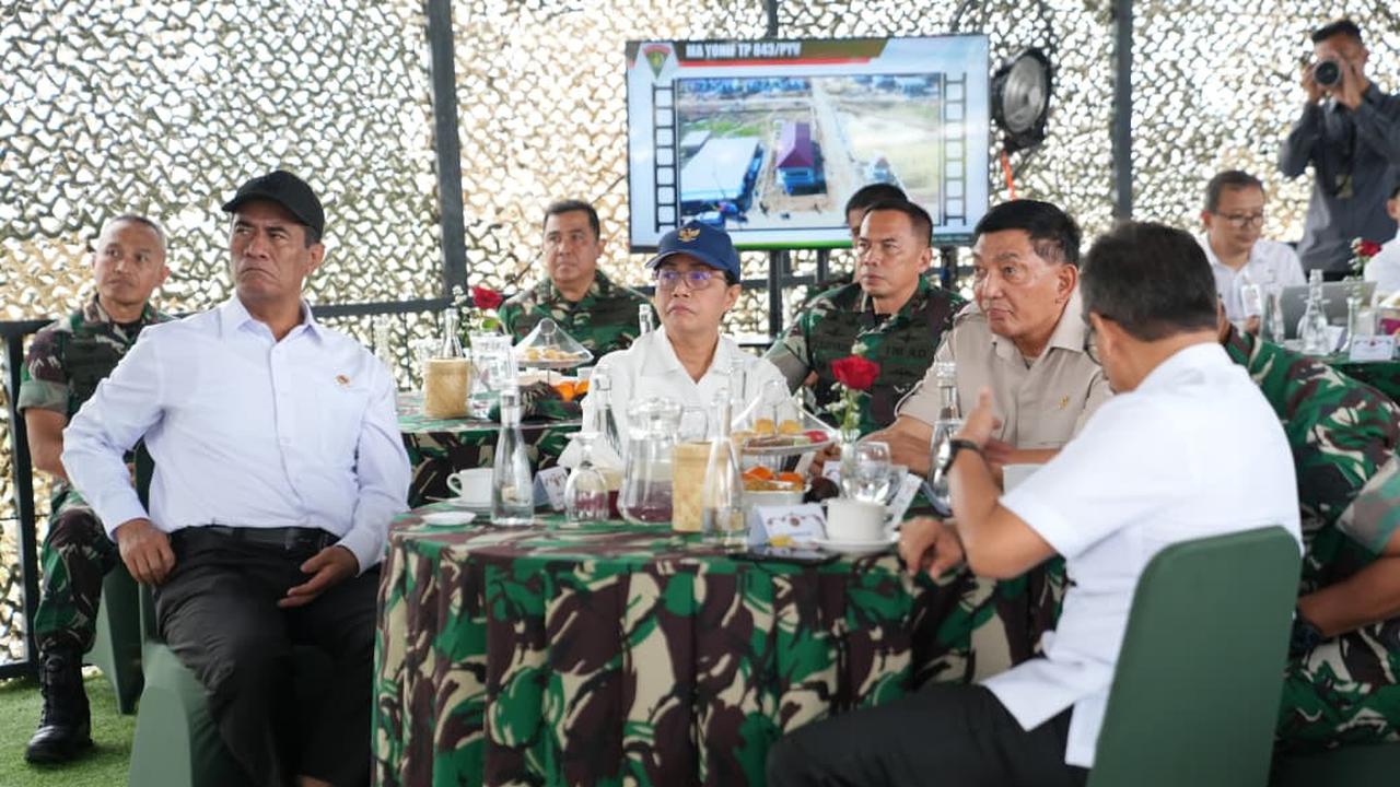 Menhan Sjafrie Tinjau Yonif Teritorial Pembangunan