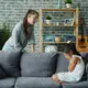 Tidak semua trauma keluarga terlihat jelas dalam bentuk kekerasan besar (Sumber: Pexels.com)