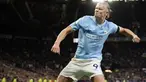 Penyerang Manchester City Erling Haaland berselebrasi setelah mencetak gol pembuka timnya ke gawang Manchester United pada pekan ke-10 Liga Inggris 2023/2024 di Old Trafford, Senin (30/10/2023) dini hari WIB. (AP Photo/Dave Thompson)