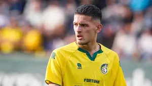 Justin Hubner menjadi starter saat Fortuna Sittard menjamu Bayer Leverkusen dalam laga uji coba, Sabty (2/8/2025) dini hari WIB.(Instagram/justinhubner5)