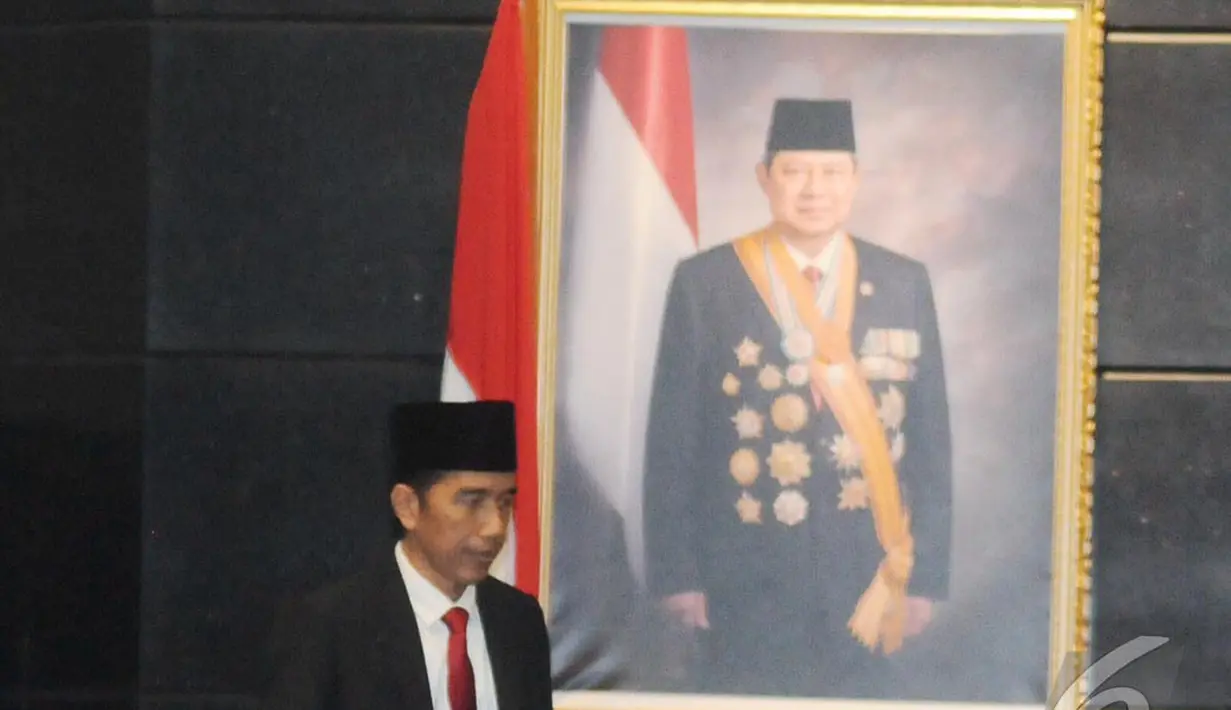 Jokowi saat menghadiri rapat paripurna di Dewan Perwakilan Rakyat Daerah (DPRD) DKI Jakarta, Jakarta, Rabu (23/7/14) (Liputan6.com/Herman Zakharia)