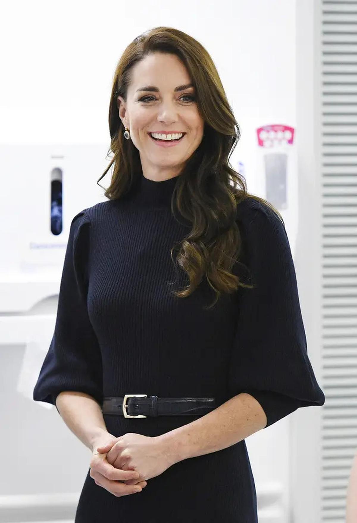 Rambut Panjang Kate Middleton Saat Kembali Bekerja Disorot, Terlihat Sehat Meski Jalani Kemoterapi