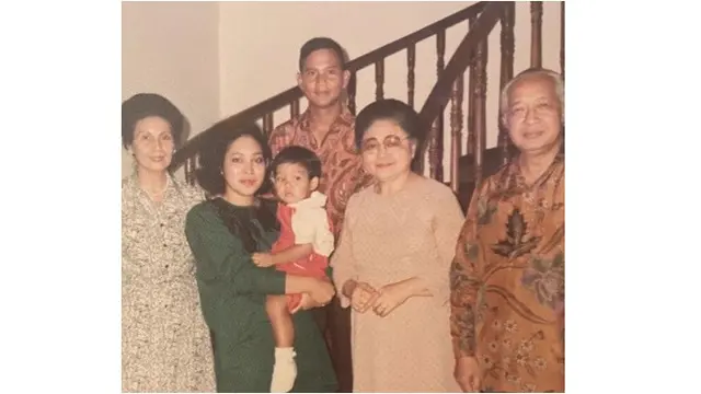 6 Potret Lawas Kebersamaan Prabowo dan Titiek Soeharto, Rukun Hingga Kini