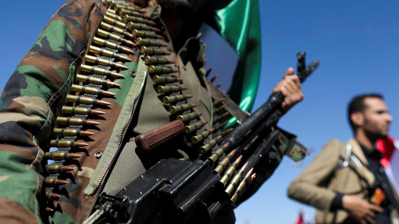Parade pasukan Houthi yang siap bertempur di Gaza