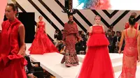 Pembukaan Fashion Nation dengan parade busana dari desainer ternama tanah air dan mancanegara