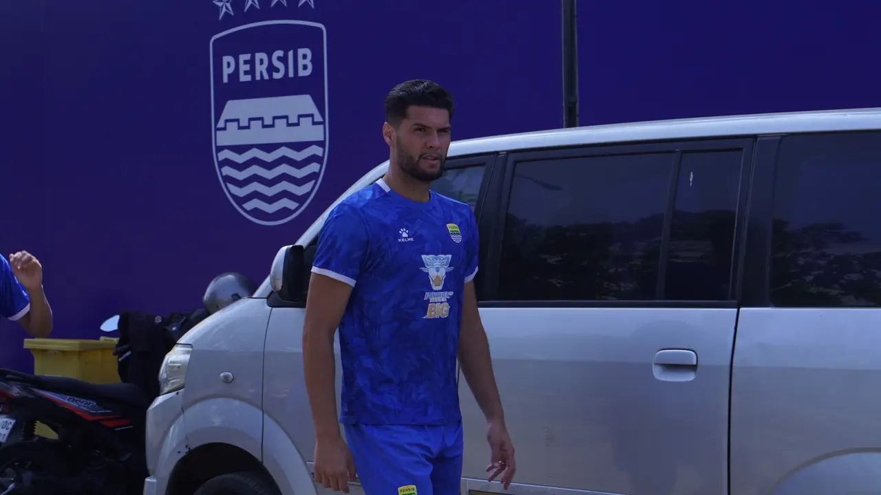 Kiper Persib Bandung, Julio Cesar