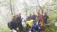 Pesawat ATR Jatuh di Makassar, Ini Ciri-Ciri Korban Kedua yang Ditemukan di Tebing Curam