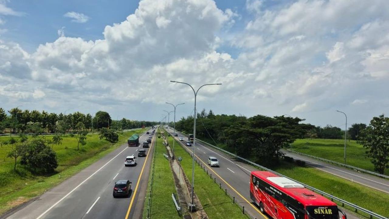 Astra Tol Cipali Catat 31 Ribu Kendaraan Melintas H-4 Natal 2025, Arus Lalu Lintas Terpantau Lancar
