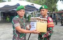 Kodim 1620 Lombok Tengah Salurkan Bingkisan THR Idul Fitri untuk Prajurit TNI dan PNS