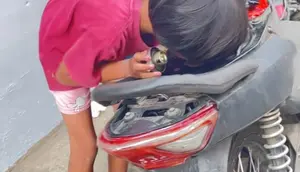 Viral Bocah Perempuan di Sukabumi Kecanduan Hirup Bensin