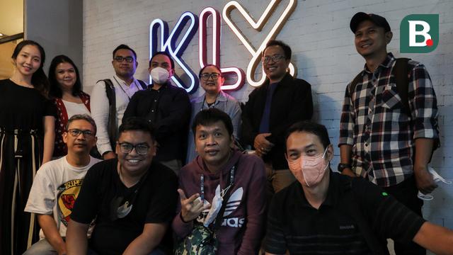 Kunjungan Madura United ke Kantor Bola.com