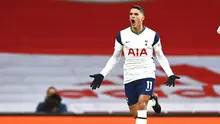 Pemain Tottenham Hotspur, Erik Lamela, melakukan selebrasi usai mencetak gol ke gawang Arsenal pada laga Liga Inggris di Stadion Emirates, Minggu (14/3/2021). Arsenal menang dengan skor 2-1. (Dan Mullan/Pool via AP)