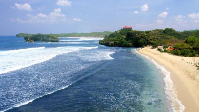 5 Wisata Pantai di Pasuruan yang Punya Pemandangan Indah