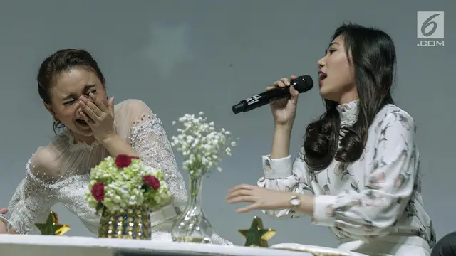 Penyanyi Rossa dan Isyana Sarasvati
