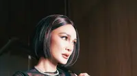 Potret Luna Maya Berambut Bob Pendek Usai Bulan Madu di Italia