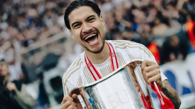 Cerita Manis Kevin Diks: Trofi Bergengsi untuk FC Copenhagen - Gambar Asli