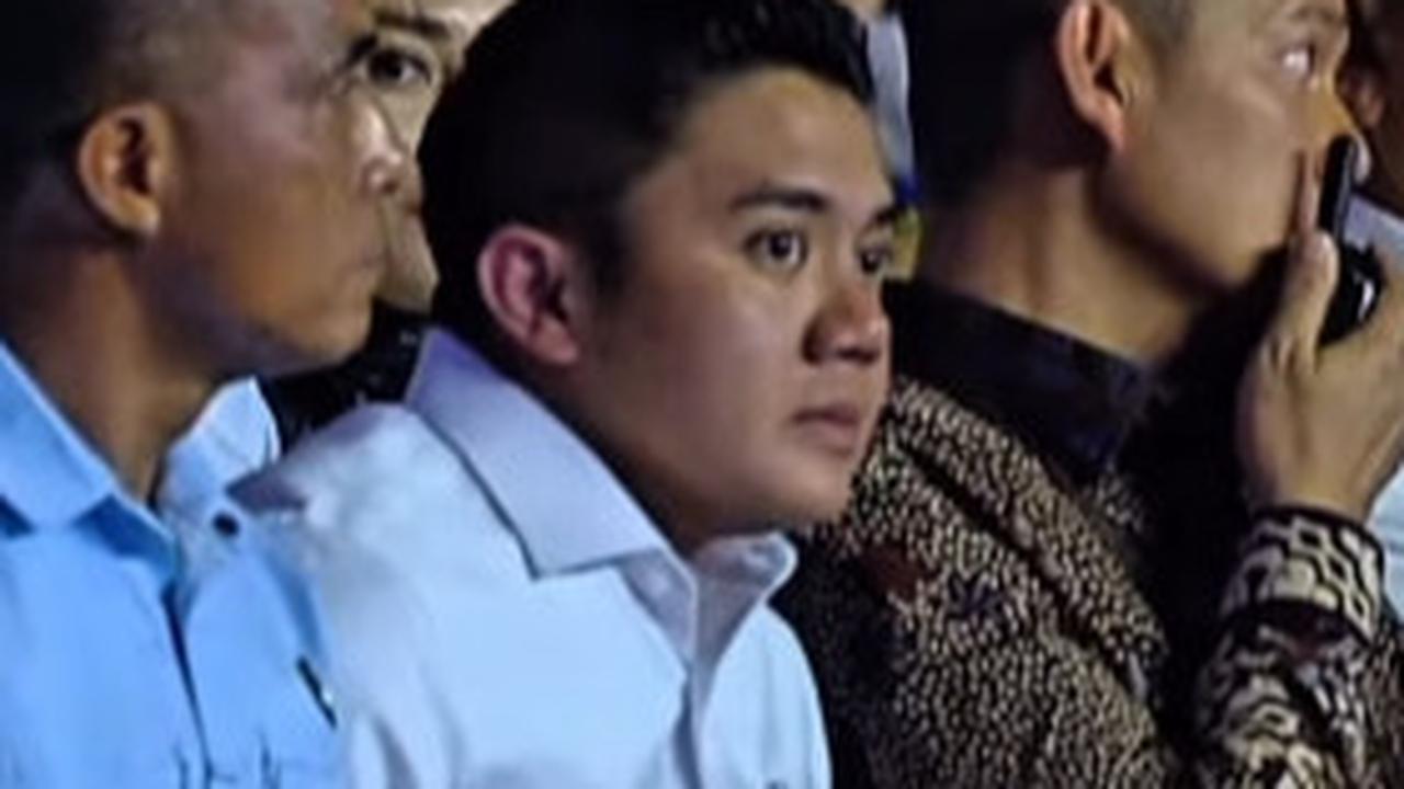 Ekspresi Serius Letkol Teddy Jadi Sorotan,