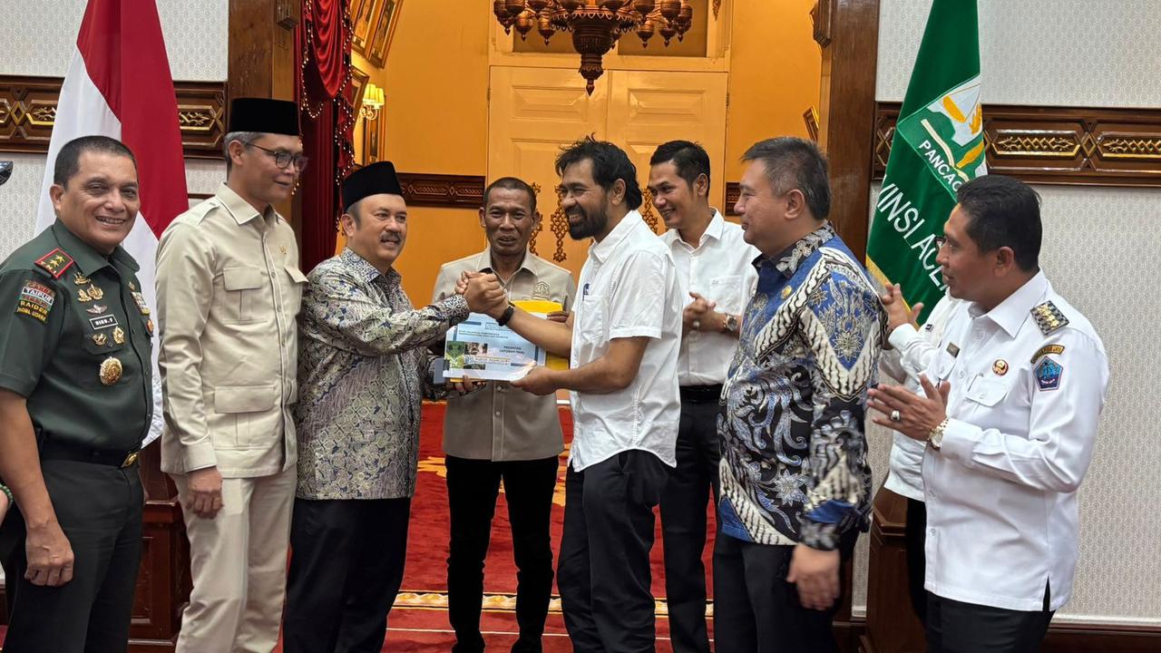 Gubernur Aceh Muzakir Manaf
