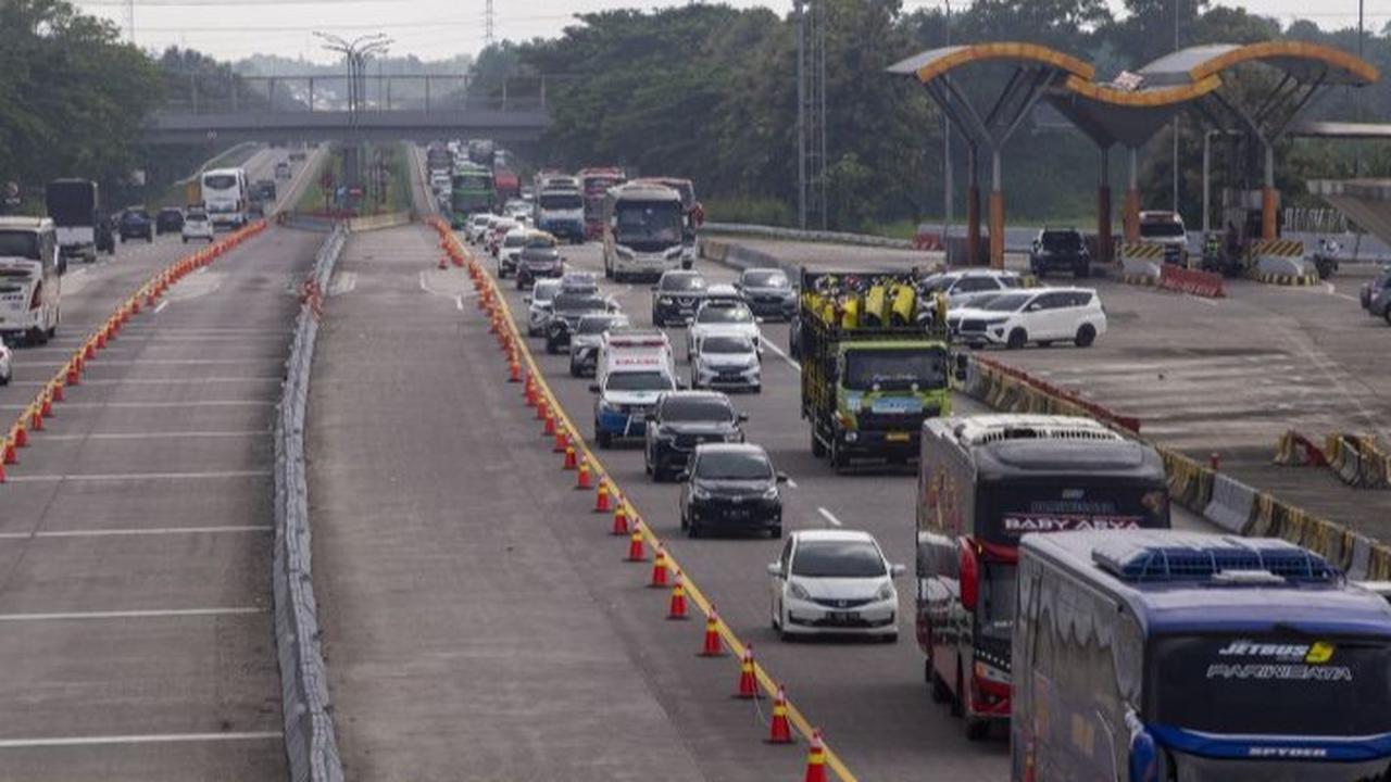 Urai Kepadatan Tol Kalikangkung, One Way Lokal Diberlakukan di KM 429 Tol Semarang ABC sampai KM 442 Bawen