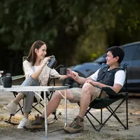 Traveling Lebih Bijak: Ketika Liburan Selaras dengan Green Living./Copyright depositphotos.com/bongkarngraphic