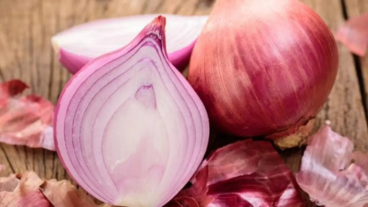 10 Manfaat Konsumsi Bawang Merah Mentah Secara Rutin 