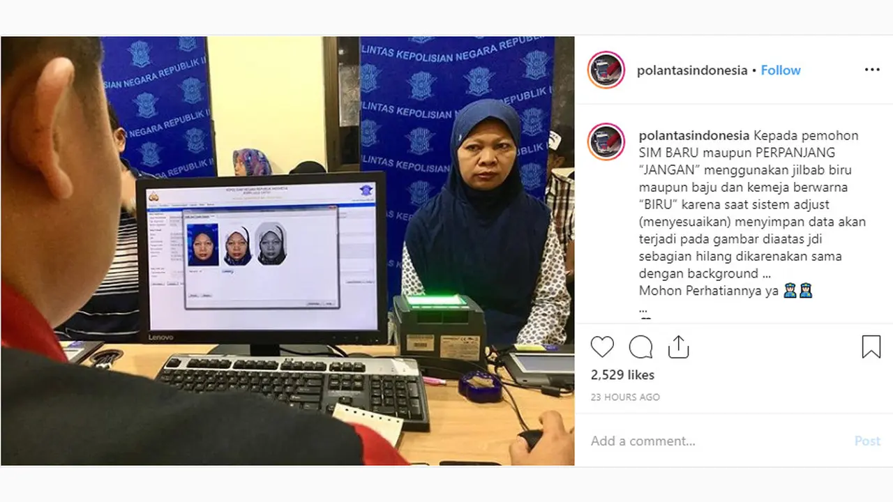 Seperti dilansir akun Instagram @polantasindonesia, Senin (7/10/2019), sama dengan background yang digunakan, warna biru pada pakaian dan jilbab dapat membuat sebagian foto hilang.