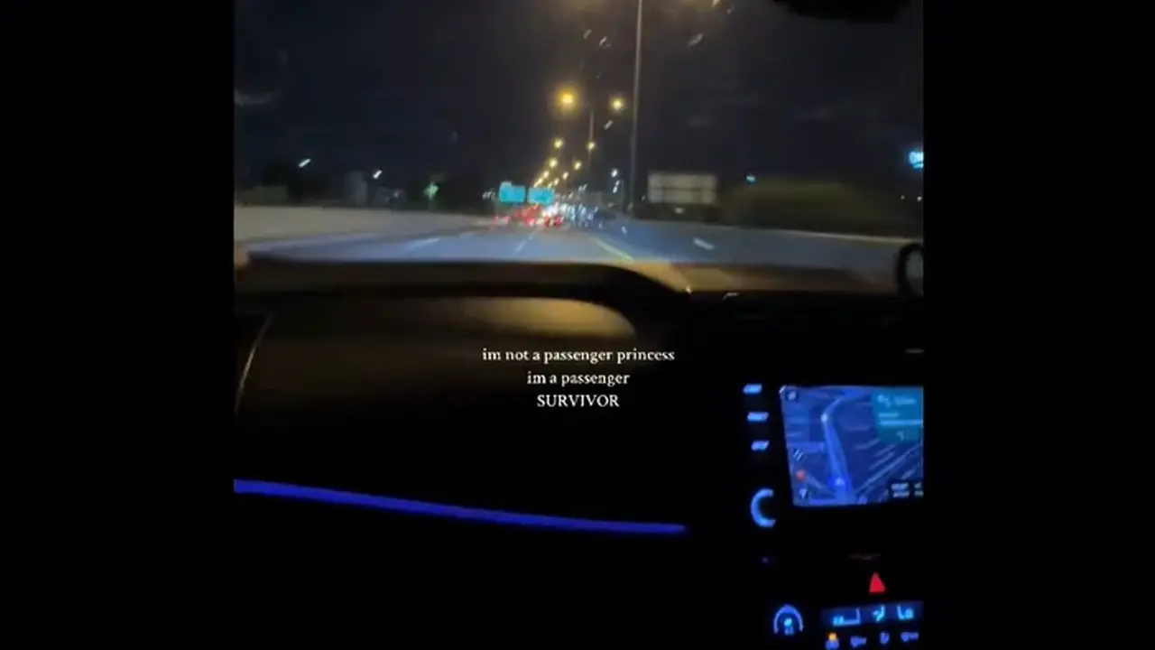 Konten TikTok perempuan yang mengaku bukan passenger princess, tapi passenger survivor (Sumber: TikTok/@selvishraa)