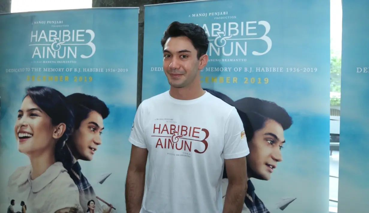Habibie & Ainun 3 Rilis Poster (Daniel Kampua/Fimela.com)