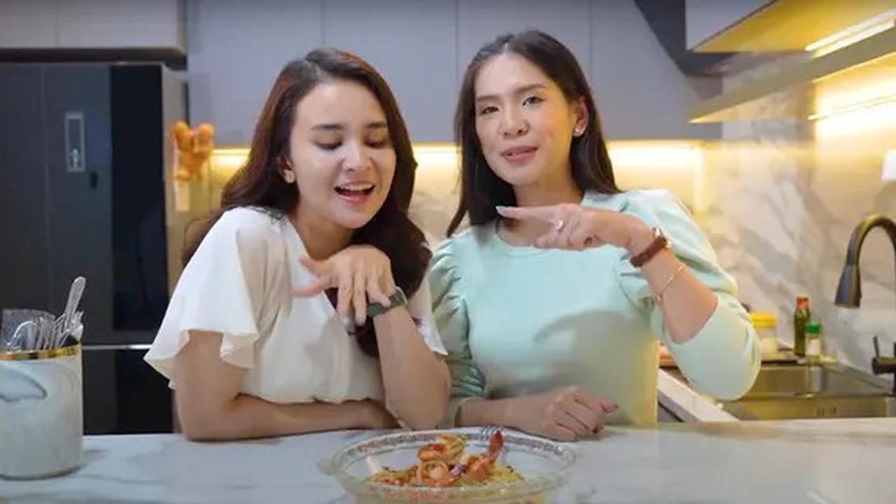 Potret Dapur Mewah Rumah Michelle Ziudith dengan Model Minimalis Klasik