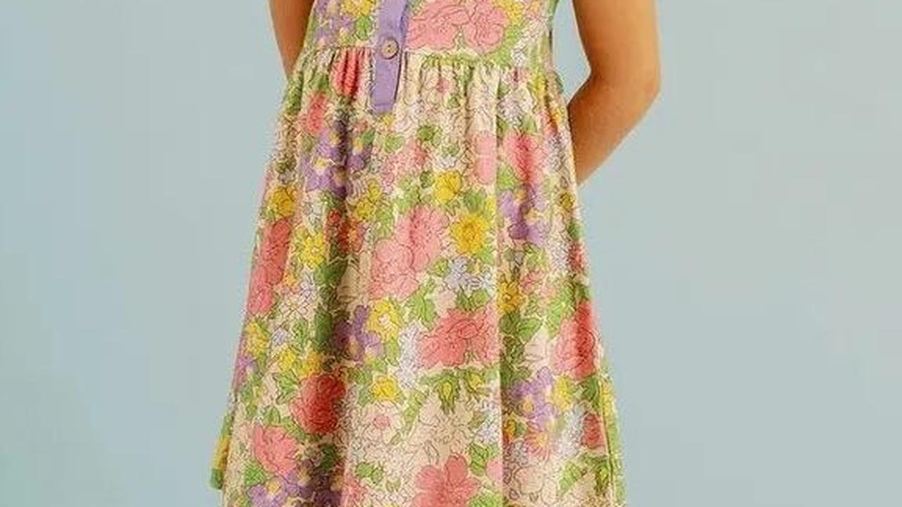 5. Shizuka Dress dengan Motif dan Warna yang Beragam