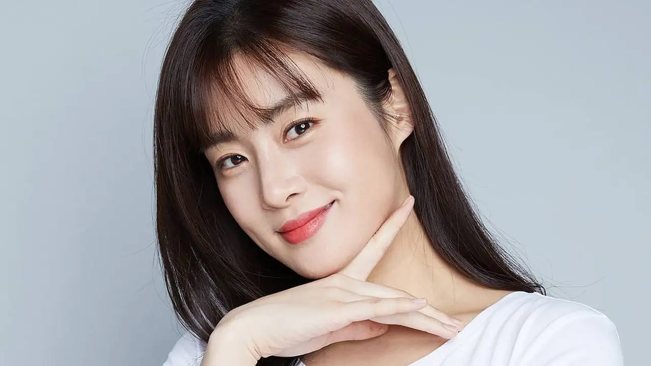 Kang Sora