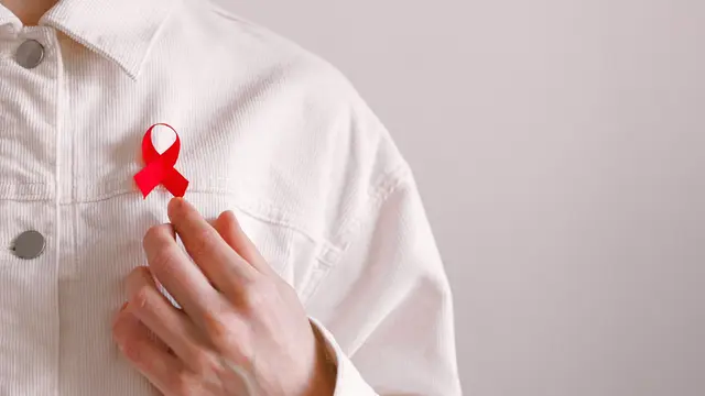Ratusan Mahasiswa dan Ibu Rumah Tangga Ber-KTP Bandung Terinfeksi HIV AIDS, Apa Saja Gejalanya?