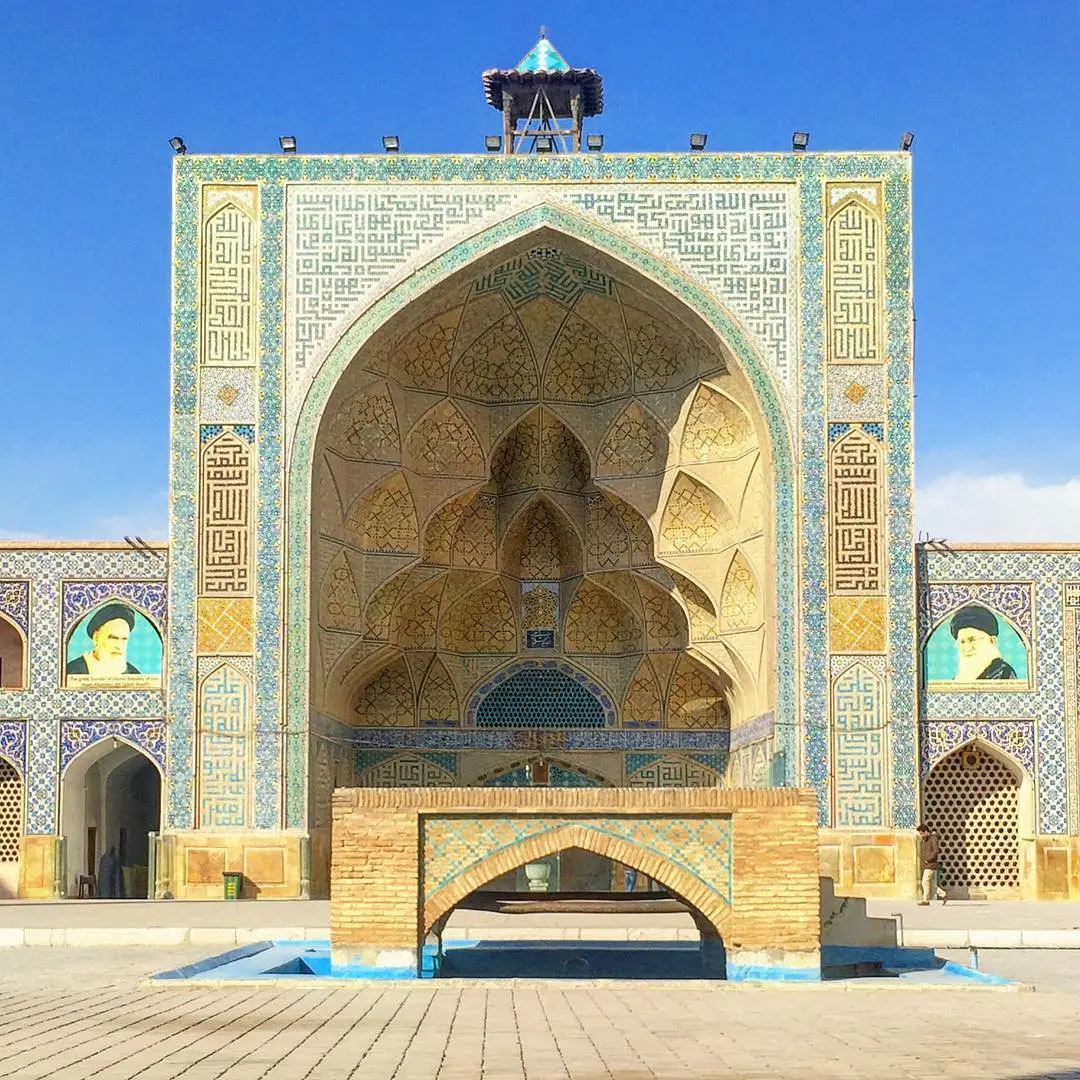 Jameh Mosque of Isfahan, Iran. (Sumber Foto: amrita82/Instagram)